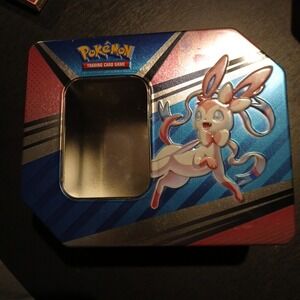 2022 POKEMON TCG Sylveon V New Wave Heroes Collectors Tin (EMPTY NO PACKS)‎ USA!